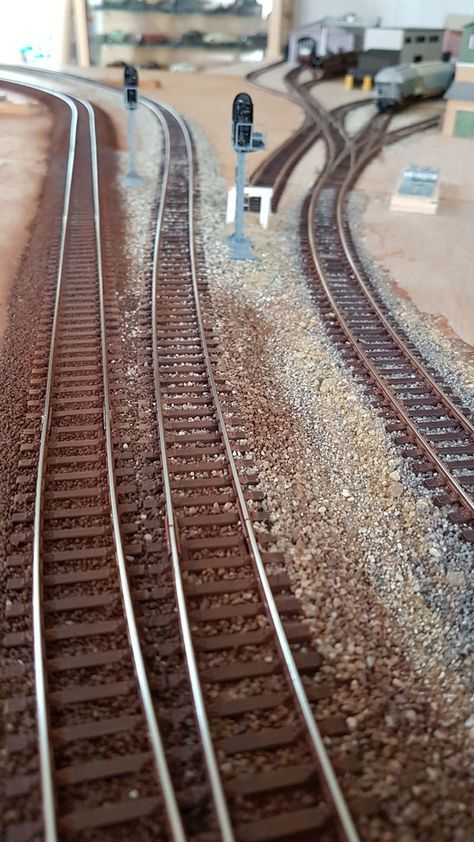 Les projets et travaux en cours - Train miniature : la gare de Derneville en HO (1/87) Train Miniature, Miniatures, Train