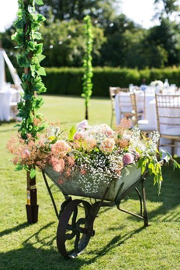 A Relaxed Country House Wedding at Narborough Hall, Norfolk Wedding Garden Decorations, Aesthetic Wedding Decor, Marquee Wedding Decoration, Wedding Garden Decoration, Rose Quartz Wedding, Back Garden Wedding, Garden Decor Wedding, Diy Outdoor Weddings, Country Garden Weddings