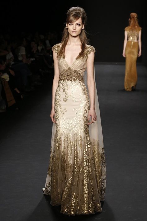 Badgley Mischka RTW Fall 2015 | WWD Fashion Week Dresses, Fashion Gowns, Fantasy Gowns, Runway Dresses, Fantasy Dress, Fashion Weeks, Gorgeous Gowns, Fall 2015, Gold Dress