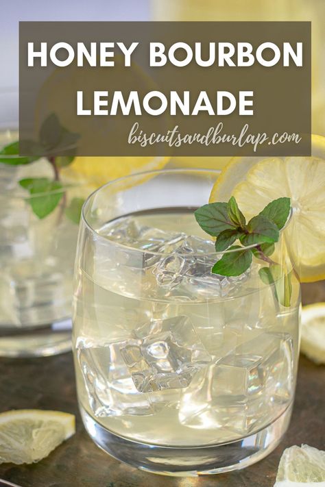 You just can’t get more southern than a cocktail called Honey Bourbon Lemonade. It’s absolutely perfect for any warm weather gathering and so easy to make! I threw this fun cocktail together recently to take to a cookout at a friend’s house. I wanted to make something summery just using what I had around the house. Lord knows I had some bourbon, so drinks it is! #honeybourbonlemonade #summerdrinks #honeybourbon #bourbonlemonade #honeybourbonrecipe #bourbonlemonaderecipe Bourbon Holiday Drinks, Bourbon Lemonade Cocktail, Unique Drinks Alcohol, Bourbon Lemonade, Crafty Cocktails, Bourbon Drinks Recipes, Boozy Treats, Honey Cocktail, Bourbon Cocktail Recipe