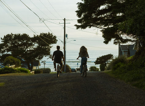 Cinematic, canon beach, Oregon, 80s rom com, vintage aesthetic, passion, twilight, Oregon coast, bikes, bike shoot, motion blur, casual outfits, screen grabs, dress, movie scenes, film, vintage, cozy, movie scenes, couples inspo, aesthetic, couples photos, in love, young, free, movie stills, cinematography, documentary style photography, storytelling, colorado photographer, couples photos, Oregon photographer, cinematic imagery, Oregon Film Photography, Film Scenes Cinematography, Rom Coms Aesthetic, Film Stills Cinematography Scene, Twilight Oregon, Movie Stills Cinematography, Film Stills Cinematography, Love Cinematography, Cinematography Documentary