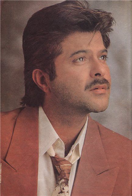 Anil Kapoor 90s, Artis India, Jassi Gill, Bollywood Aesthetic, 90s Bollywood Aesthetic, Old Film Stars, Anil Kapoor, Vintage Pics, 90s Bollywood