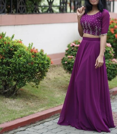 Crop Top Party Wear, Kerala Saree Blouse, Kgf Photos Hd, Kerala Saree Blouse Designs, Long Skirt And Top, Skirt And Crop Top, Fashion Show Dresses, Long Gown Design, Work Skirt