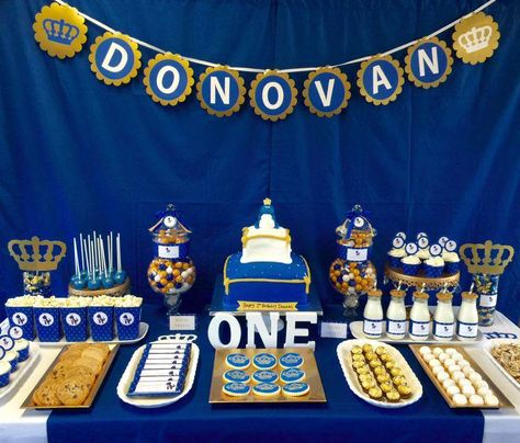 Royalty Blue & Gold Birthday Party Ideas | Photo 5 of 7 Gold Birthday Party Ideas, Prince Baby Shower Cake, Prince Birthday Theme, Prince Birthday Party, Prince Theme, Gold Dessert, Prince Party, Paris Theme Party, Prince Birthday