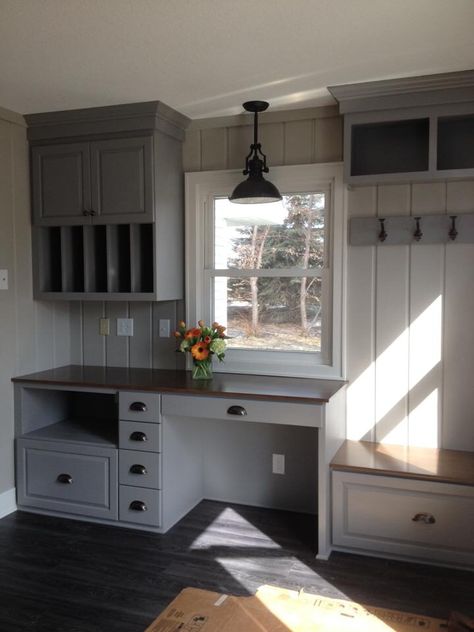 Upper cabinet on left is what I want for bills, papers, etc. Also small drawers and desk area for laptop. Printer bay wouldn't hurt either. Art Room Office, Mudroom Remodel, Farmhouse Mudroom, Mudroom Cabinets, Laundry Room/mud Room, Farmhouse Desk, Desk Drawers, Mudroom Decor, Mudroom Laundry Room