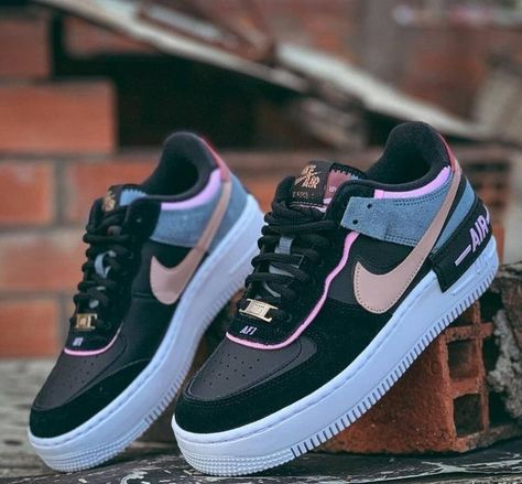 Girls Shoes Teenage, Tenis Air Force, Slippers Heels, Air Force One Shoes, Nike Shoes Girls, Preppy Shoes, Stylish Footwear, Pretty Shoes Sneakers, Footwear For Women