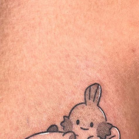 Capybara Tattoo Small Simple, Capybara Pokemon, Mudkip Tattoo, Capybara Line Art, Capybara Embroidery, Capybara Tattoo, Ok I Pull Up Capybara, Pokemon Tattoo, Simple Tattoos