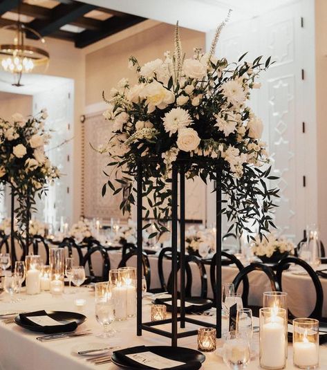 Tabletop Wedding Decor, Black Gold White Wedding Decoration, White Gold And Black Wedding Decor, Black White Gold Wedding Decor, Black And Champagne Wedding Decorations, Black Tie Centerpieces Table Decorations, Black And White Wedding Ideas Classy, Florals For Black And White Wedding, Black And White And Gold Wedding