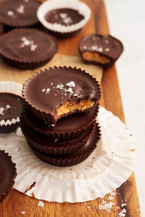 Healthy Homemade Dark Chocolate Peanut Butter Cups – Scientifically Sweet Peanut Butter Cups Recipe, Homemade Dark Chocolate, Dark Chocolate Peanut Butter, Healthy Dark Chocolate, Homemade Peanut Butter Cups, Chocolate Zucchini Bread, Raspberry Almond, Chocolate Peanut Butter Cups, Cocoa Chocolate