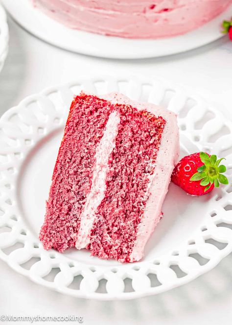 Easy Fresh Strawberry Cake, Eggless Strawberry Cake Recipe, Strawberry Cake Cookies, Chocolate Ganache Drip Cake, Strawberry Cake From Scratch, Raspberry Cake Recipes, Fresh Strawberry Cake, Dairy Free Cake, Eggless Desserts