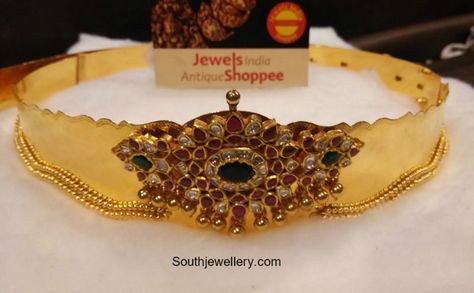 Antique Gold Vaddanam photo Waist Belt Gold Indian Jewellery, Gold Vaddanam Designs Latest, Gold Vaddanam, Vanki Designs Jewellery, Vaddanam Designs, Indian Wedding Jewelry Sets, Waist Jewelry, Antique Gold Jewelry Indian, Diamond Wedding Jewelry