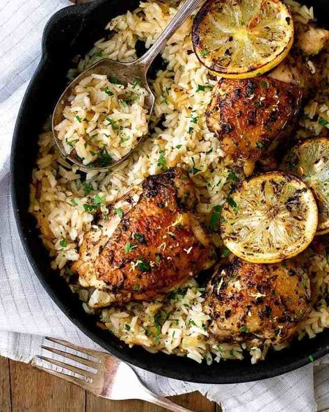 Mediterranean Diet Chicken, Greek Lemon Rice, Mediterranean Recipes Healthy, Mediterranean Diet Recipes Dinners, Greek Chicken Recipes, Mediterranean Diet Meal Plan, Easy Mediterranean Diet Recipes, Lemon Rice, Greek Dishes