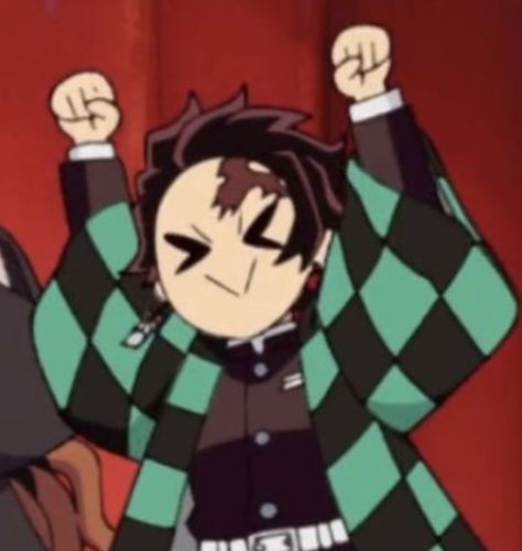 Tanjiro Goofy Face, Long Hair Tanjiro Icon, Silly Anime Characters, Tanjiro Laughing, Tanjiro Reaction Pic, Tanjiro Memeable Face, Anime Funny Icon, Tanjiro Funny Face, Demon Slayer Memeable Face