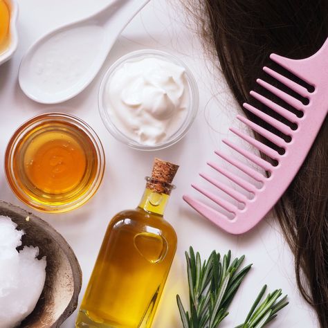 2 Cheap, Natural Treatments To Stimulate Growth At The Hairline, According To Experts | SHEfinds Oils For Thinning Hair, Best Serums, Hair Growth Remedies, Increase Hair Growth, Oils For Hair, Best Hair Products, Hydrating Hair Mask, Hair Oils, Hair Growth Supplement