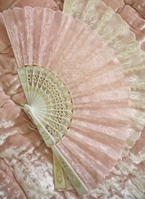 Vintage Fans, Princess Aesthetic, Hand Held Fan, Antique Pink, Chatelaine, Noragami, Everything Pink, Marie Antoinette, Rococo