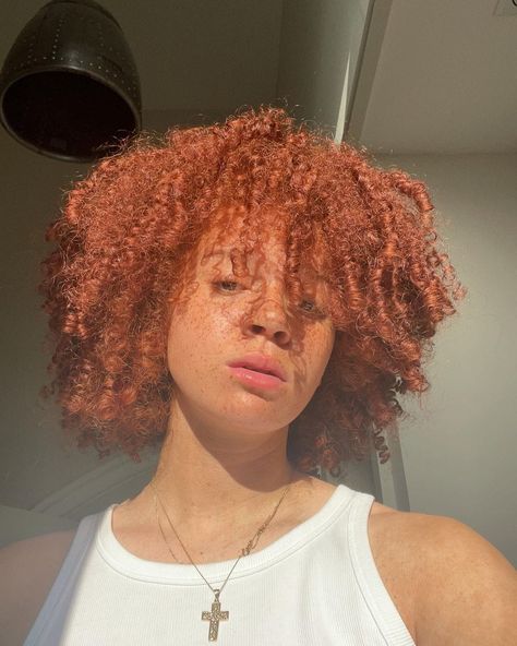 Erin Kellyman, Natural Beauty Face, Growth Goals, Inexpensive Fashion, Ginger Spice, Beauty Routine Tips, Beauty Natural Products, Vogue Beauty, Fame Dr