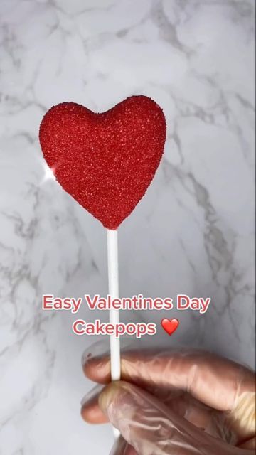 Cake Pops Recipe Valentines Day, Baked Valentines Day Treats, Valentines Cake Pops Ideas, Cakepops Valentines Day, Heart Cake Pops Valentines Day, Valentines Day Baking Recipes, Valentine’s Day Desserts To Sell, Cute Valentine’s Day Treats, Valentine’s Day Sweets Ideas