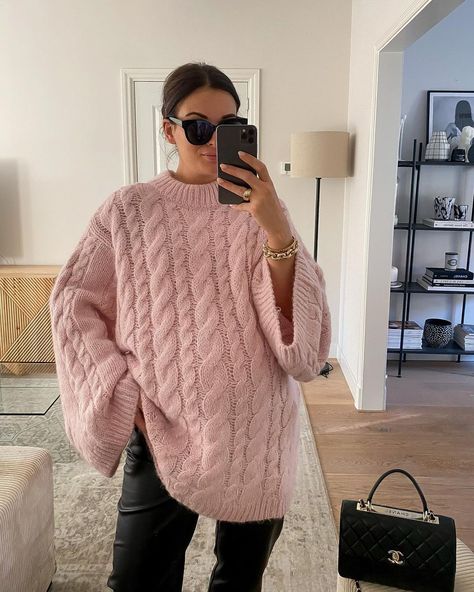 Instagram Baby, Long Sleeve Pullover Sweater, Fashion Hacks Clothes, Happy Weekend, Winter Looks, Jumper Sweater, The Sunshine, Work Outfit, Pullover Sweaters