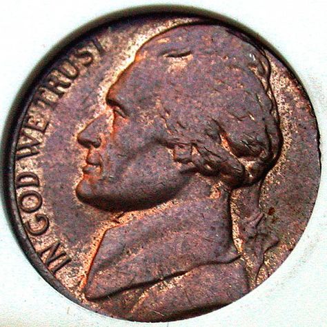 Wrong metal error coin photo - the obverse of a nickel on a cent planchet. photo by coinpage.com Valuable Coins List Pennies, Rare Coin Values, Old Pennies Worth Money, Steel Penny, Sacagawea Dollar, Coin Photo, Old Coins Worth Money, Copper Penny, Rare Coins Worth Money