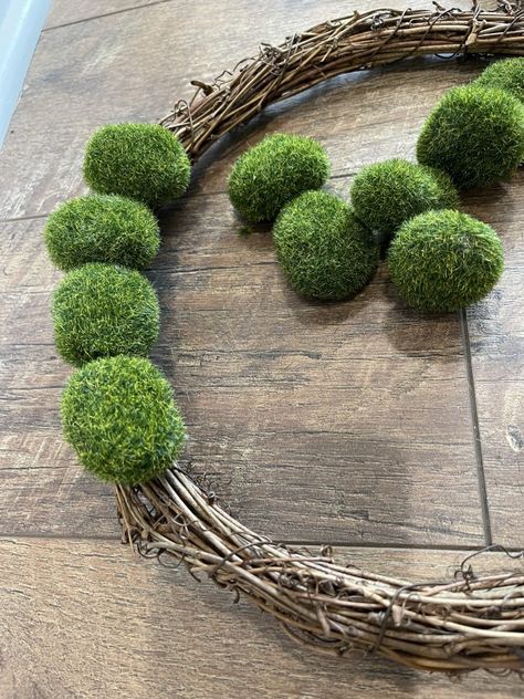 dollar store moss ball wreath - Re-Fabbed Dollar Store Wreath, Diy Moss Ball, Christmas Angels Diy, Moss Wreath Diy, Pinecone Crafts Christmas, Autumn Leaves Craft, Winter Wonderland Decorations, Tall Glass Vase, Moss Wreath