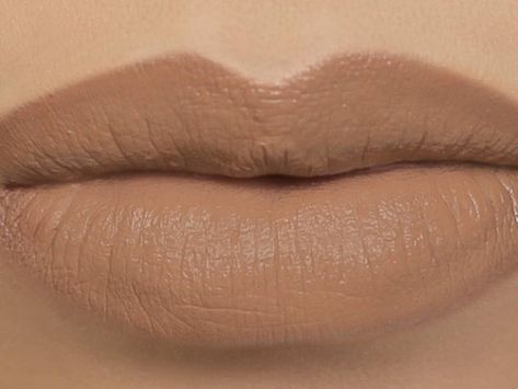 Matte Nude Lipstick - "Praline" light brown mineral lipstick with organic natural ingredients Light Brown Lipstick, Best Mac Lipstick, White Lipstick, Best Lipstick Color, Matte Nude Lipstick, Lipstick For Dark Skin, Homemade Moisturizer, Natural Skin Care Remedies, Waterproof Lipstick