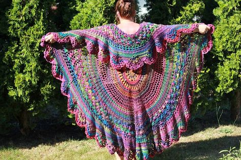 Project Gallery for Bohemian Vest Stevie Nicks Style ~ free pattern Crochet Patterns Vest, Sweater Dress Pattern, Crochet Vests, Bohemian Vests, Crochet Bohemian, Crochet Sweater Dress, Stevie Nicks Style, Vest Crochet, Bohemian Crochet