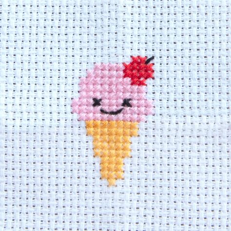 Ice Cream Cross Stitch, Kawaii Ice Cream, Kawaii Cross Stitch, Ice Cream Pattern, Tiny Cross Stitch, Easy Cross Stitch Patterns, Small Cross Stitch, Pola Kristik, Cross Stitch Patterns Flowers