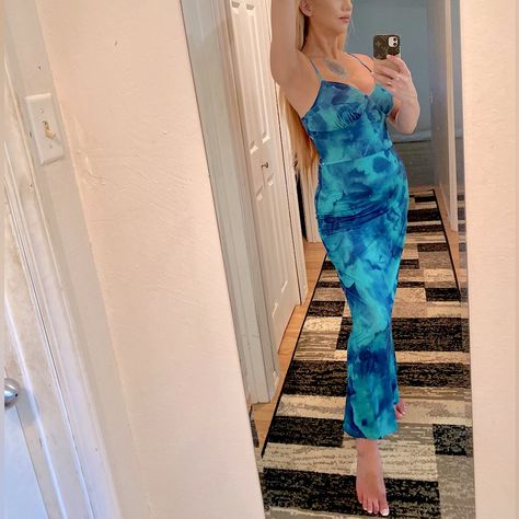 I Bought A Bunch Of Dresses For An Upcoming Trip. This Is New In Package, Upon Trying On The Back Strap Broke & I Had To Tie It In Place. You Can Still Adjust The Straps, See Last Pic For How I Fixed This. High Quality No See Thru Blue On Turquoise Tie Dye Maxi Dress. The Tie Can Be Done In The Front Or Back. Size M/6 For Reference I’m 5 Six, Small/4, 32 E Bust. This Is Really Nice For A Tropical Vacation Look. You’ll Receive New In Package. Same Day Shipping Bundle Likes To Save Free Gift With White Turtleneck Dress, Dresses Vacation, Turquoise Tie, Vacation Maxi Dress, Burgundy Maxi Dress, Black White Striped Dress, Tropical Maxi Dress, White Floral Maxi Dress, Butterfly Sleeve Dress