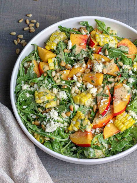 Peach & Arugula Lentil Salad - Munchmeals by Janet Vegan Lentil Recipes, Clean Dinner, Lentils And Quinoa, Canned Lentils, Vegan Sandwiches, Mushroom Stew, Chicken Breakfast, Dinner Snacks, Mushroom Salad