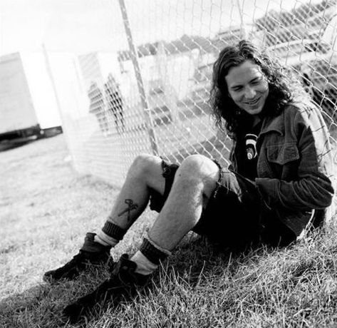 Eddie Vedder Wallpaper, Waterloo Village, Mookie Blaylock, Jeff Ament, Matt Cameron, Morrison Hotel, Pearl Jam Eddie Vedder, Rock Photography, Grunge Guys