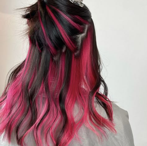 Pink Peak A Boo Black Hair, Pink And Black Dyed Hair, Bottom Half Dyed Hair Red, Black Hair With Pink Underneath, Draculaura Inspired Hair, Pink Underdye Hair, Pink Underneath Hair, Draculaura Hair, Pink Hair Streaks