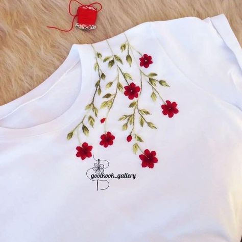 Shirt Cuff Embroidery, Embroidery On T Shirts Ideas, Cute Embroidery On Tshirts, Cool Embroidery Ideas Clothes, Embroidery On White Fabric, Embroidery On Tshirt, Embroidery On Shirts, Shirt Embroidery Ideas, Embroidery Clothes Dress