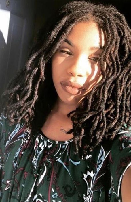 Women Over 40 With Locs, Golden Locs, Dreadlock Hairstyles For Women, White Girl Dreads, Medium Locs, Girl Locs, Rasta Dreads, Pretty Dreads, Locs Journey