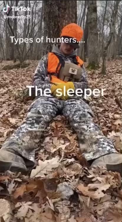 Hunting Funny Humor, Deer Hunting Humor Hilarious, Funny Hunting Memes Hilarious, Funny Hunting Videos, Funny Hunting Quotes, Deer Hunting Memes, Hunting Meme, Funny Hunting Pics, Hunting Quotes Funny