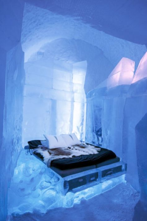 Scandinavian Hotel, Ice Hotel Sweden, Ice Hotel, Dream Hotels, Ice Castles, Sweden Travel, Outdoor Spa, Ice Sculptures, Unique Hotels