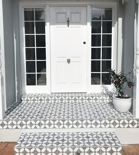 Recreate this look with Templar Herald Charcoal 💯 📷 @makeovermyhome Porch Tiles Design, Porch Tiles, Porch Interior, Front Door Steps, Entry Tile, Exterior Tiles, Porch Tile, Beaumont Tiles, Porch Makeover