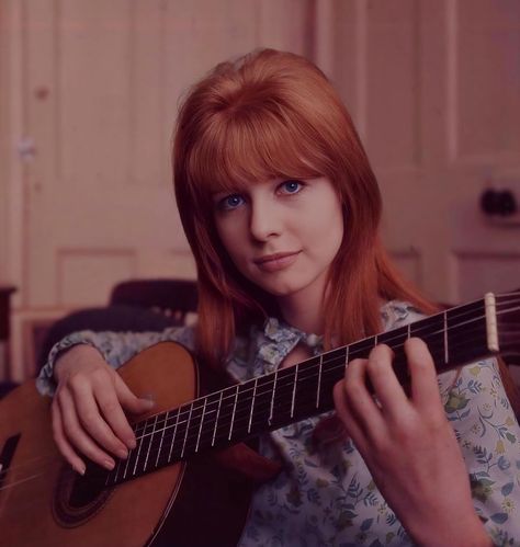 Adorable Jane Asher portrayed at home, by Frankie Avalon, 1964. 🌸🩷 • • • #janeasher #1964 #redhead #redhair #ladyjaneasher #somethingaboutjaneasher #actress #model #beatlesgirl #beatleswomen #thebeatles #explore Frankie Avalon, Beatles Girl, Jane Asher, Pattie Boyd, 60s Hair, Beatles Pictures, Linda Mccartney, Long Red Hair, English Actresses