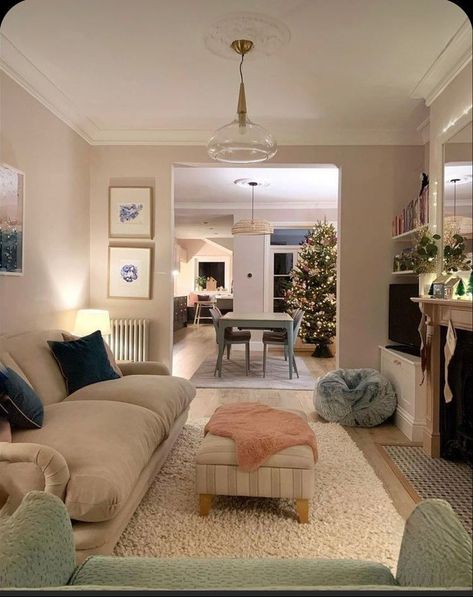 Designer Living Room, Victorian Living Room, Cosy Living Room, Cosy Living, Dekorasi Kamar Tidur, Designer Living, Lounge Ideas, Furniture Designer, House Interior Decor