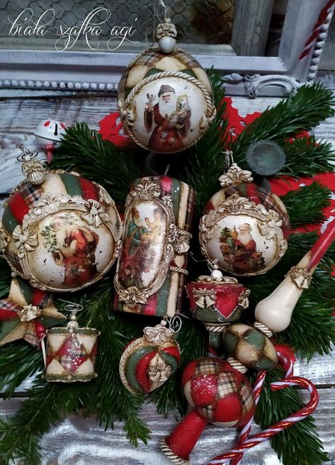 Christmas Ornaments Decoupage, Decoupage Christmas Ornaments, Diy Xmas Ornaments, Victorian Christmas Ornaments, Christmas Decoupage, Christmas Tree Decorations Diy, Holiday Christmas Tree, Victorian Christmas, Handmade Christmas Ornaments