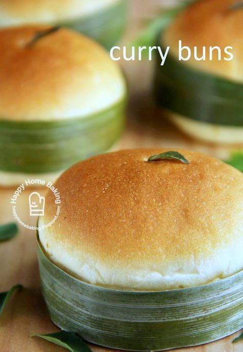 Happy Home Baking: curry buns Taiwan Bread, Curry Bun, Vegan Buns, Chinese Bread, Chicken And Potato Curry, Curry Buns, Roti Goreng, Baking Buns, Making Bread