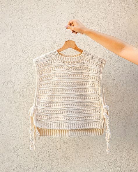 Modern Crochet Vest / Crochet Pullover / Handmade Crochet Sweater / Sweater Vest Women - Etsy Crochet Vest Outfit, Crochet Studio, Vest Patterns, Crochet Sweater Vest, Gilet Crochet, Crochet Cardigans, Crochet Mignon, Pull Crochet, Crochet Vest Pattern