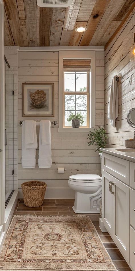 Small Farmhouse Bathroom, Bathroom Layouts, Bathroom Farmhouse Style, Cottage Bathroom, Rustic Bathrooms, Bathroom Inspiration Decor, Rustic Bathroom, Dream House Interior, House Bathroom