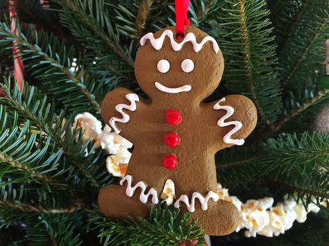 Use these eight Christmas ornament activities to build perception skills Gingerbread Man Ornaments, Clay Dough, Christmas Photograph, Hanging Charms, Christmas Gingerbread Man, Salt Dough Ornaments, Christmas Tree Charm, Dough Ornaments, Ornament Cookies