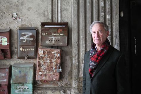 "Q & A With Simon Schama," The Story of the Jews, PBS Art Documentaries, Simon Schama, Tv Documentary, Jewish History, The Writer, Art Historian, Book Worth Reading, Worth Reading, Documentaries