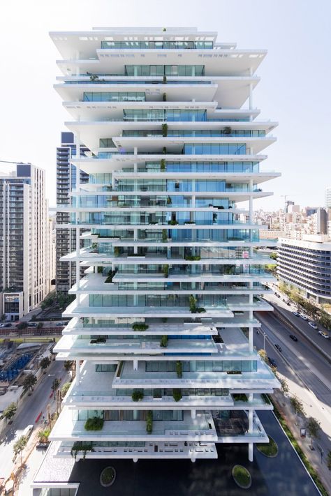 Herzog & de Meuron uses staggered floors to create plant-covered terraces at Beirut tower Beirut Terraces, Herzog And De Meuron, Architecture Cool, Landscape Interior, Modern Architecture Building, Interesting Architecture, Awesome Architecture, Apartment Buildings, Tall Buildings