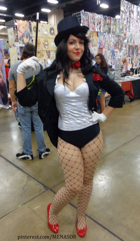 Beautiful Zatanna cosplay at San Japan 7 in San Antonio,Texas. Zatanna Comic, Zatanna Cosplay, Comics Girls, San Antonio Texas, San Antonio, Texas, Models, Japan, Comics