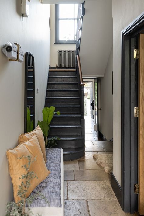 London Terrace House Interior, Victorian Terrace House Interior, Terrace House Interior, London Terrace House, Victorian Hallway, Orange Door, Underground Station, Victorian Terrace House, London Family