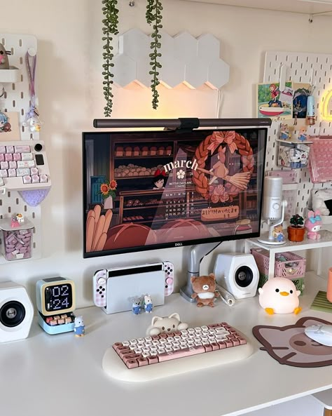 Glyk🌰 | happy Sunday ☀️ the sun is so bright these days, the days are longer, it makes me so happy.. 🌸🥹 here are some shots with the YUNZII C68 f… | Instagram Cute Pc Games, Good Life Aesthetic, Cozy Setup, Ocean Room Decor, Monitor Setup, Gaming Aesthetic, Cozy Games, Gaming Desk Setup, Bright Room