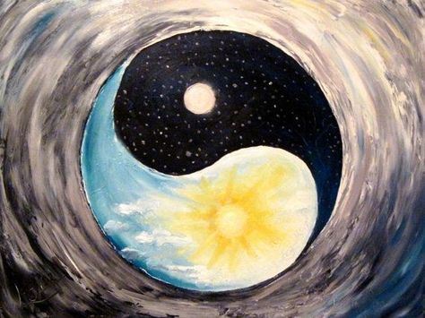 Yin Yang Painting, Vinyl Art Paint, Record Painting, Yin Yang Art, Vinyl Record Art, Cd Art, Record Art, Moon Painting, Canvas Painting Designs