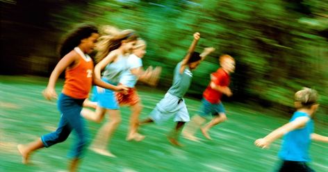 Running Games For Kids: 10 Children's Games That Make Exercise Fun Active Party Games, Kids Relay Races, Indoor Group Games, Group Games For Kids, Playground Games, Kids Races, Fun Outdoor Games, Relay Races, Outdoor Games For Kids